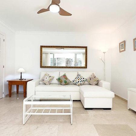 1 Bedroom Apartment Second Line Beach- Parque Marbella Building Exterior foto